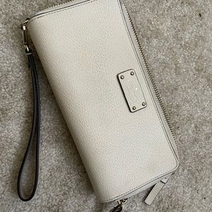 Kate spade wallet wristlet